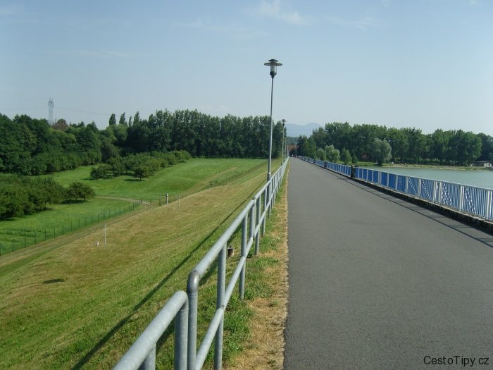 SAMSUNG DIGITAL CAMERA
